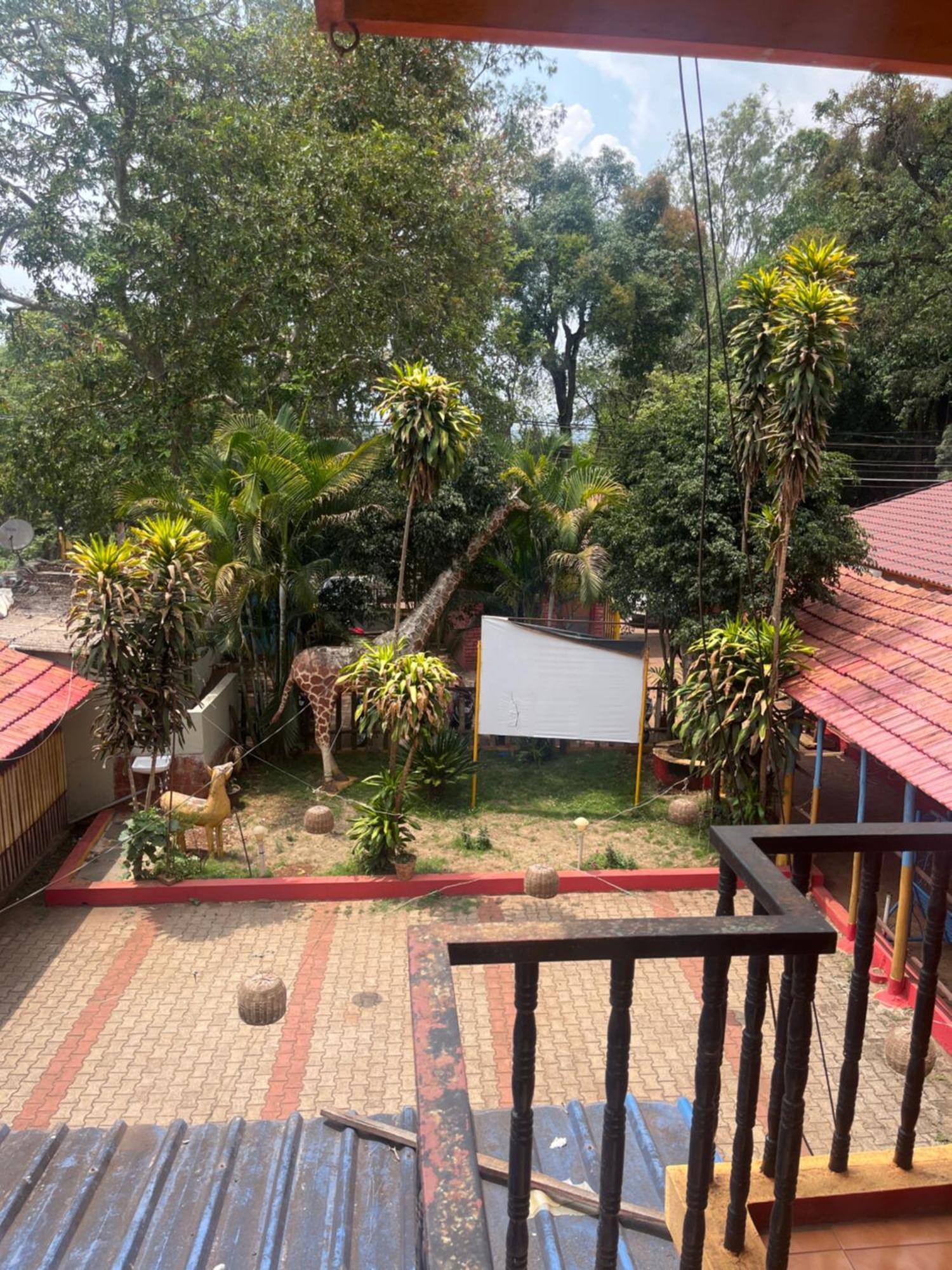 Hotel Madhura Belgaum Ngoại thất bức ảnh